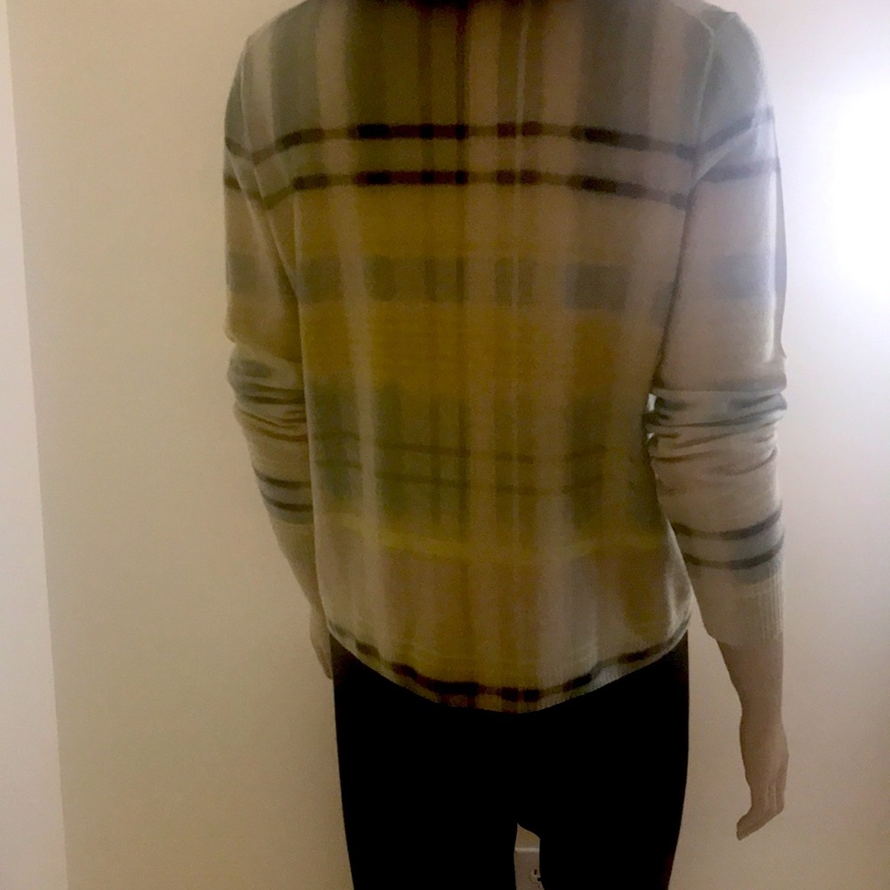 ST JOHN Cashmere Sweater Size M - Picture 5 of 8